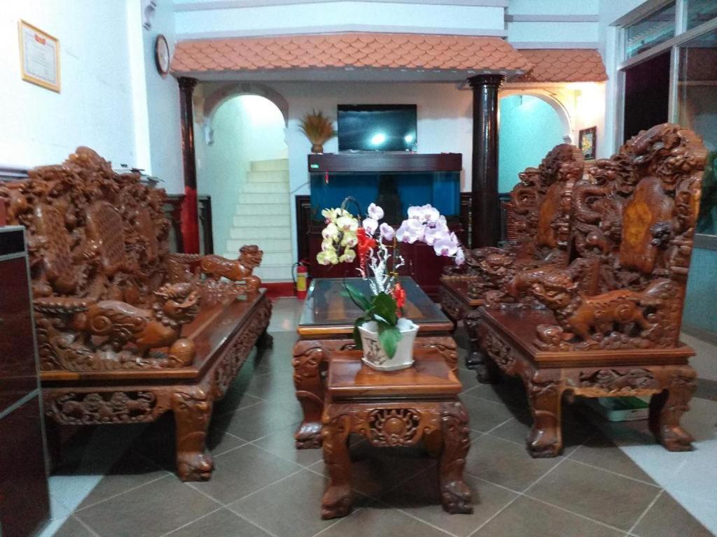 Nha Nghi Nguyen Anh Hotel Long Hai Bagian luar foto
